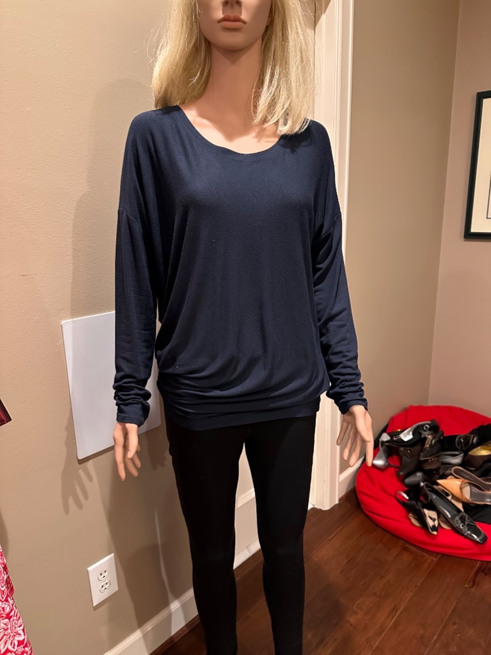 Athleta Oversized Stretchy Navy Long Sleeve Top - Size M - Picture 2 of 7